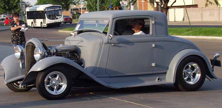 32 Plymouth 3W Coupe