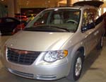 06 Chrysler Town & Country LX Van