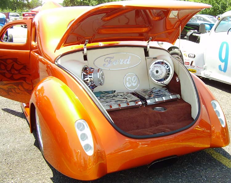 39 Ford Deluxe Chopped Coupe Custom Trunk